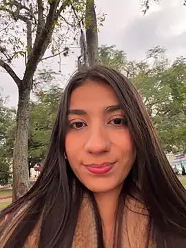 -juicy  online show from 3, 3, 2026