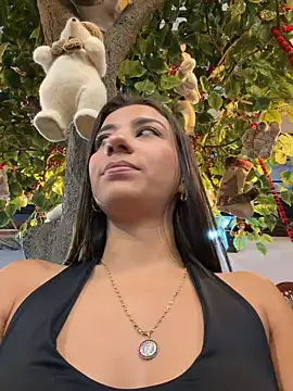 -juicy  online show from 4, 12, 2025