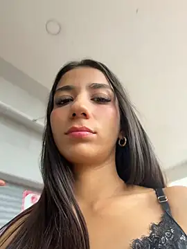 -juicy  online show from 3, 5, 2026