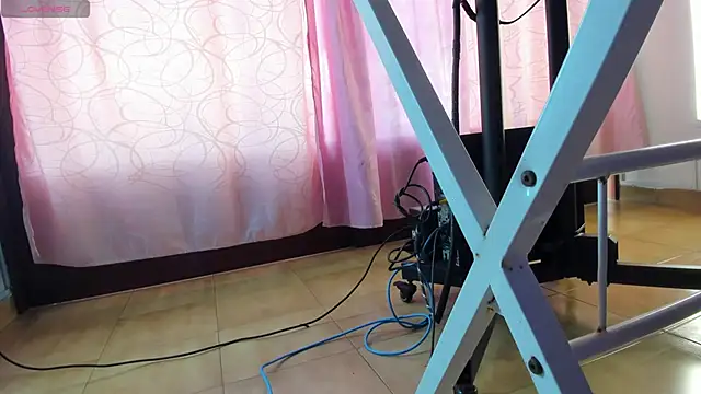 Snapshot of Lena_Bdsm chatting on 9, 11, 2025 Lena Bdsm online show from 9, 11, 2025