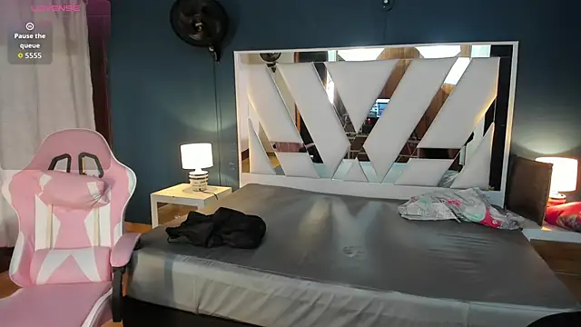 Snapshot of Lena_Bdsm chatting on 3, 11, 2025 Lena Bdsm online show from 3, 11, 2025