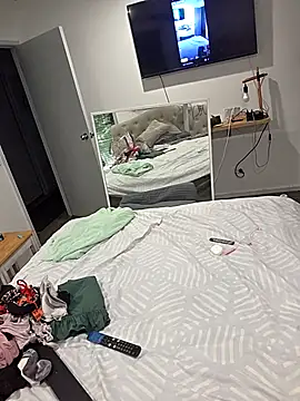 iamthepublickmasterbater online show from 8, 2, 2026