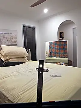 iamthepublickmasterbater online show from 10, 3, 2026