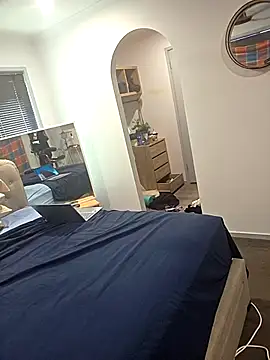 iamthepublickmasterbater online show from 17, 3, 2026