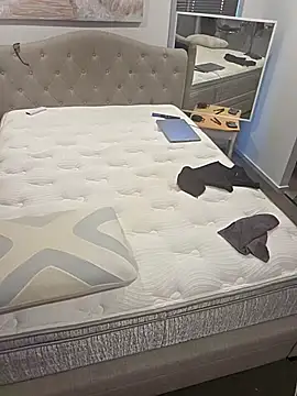 iamthepublickmasterbater online show from 5, 2, 2026