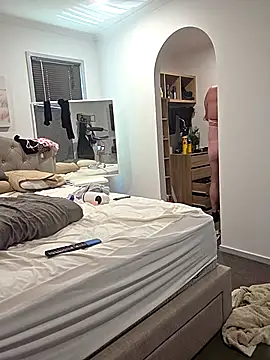 iamthepublickmasterbater online show from 4, 12, 2025