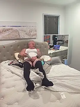 iamthepublickmasterbater online show from 16, 3, 2026