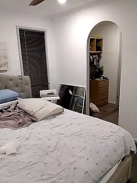 iamthepublickmasterbater online show from 8, 11, 2025