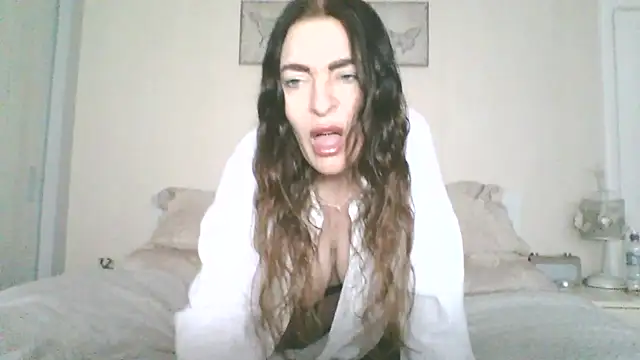 EllaKent online show from 8, 2, 2026