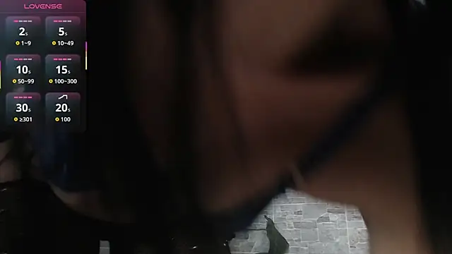 Snapshot of VioletLux chatting on 6, 11, 2025 VioletLux online show from 6, 11, 2025