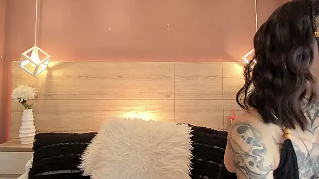 Snapshot of aa_lunit chatting on 2, 12, 2025 aa lunit online show from 2, 12, 2025