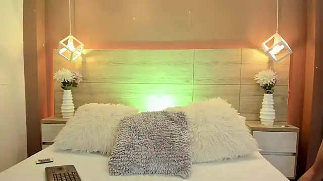 Snapshot of aa_lunit chatting on 11, 11, 2025 aa lunit online show from 11, 11, 2025