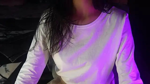 NidhiChandra online show from 6, 11, 2025