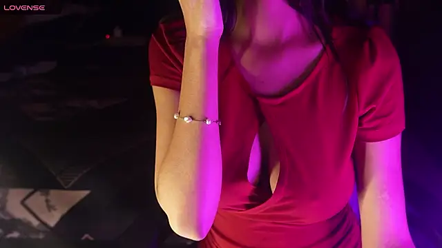 NidhiChandra online show from 18, 11, 2025