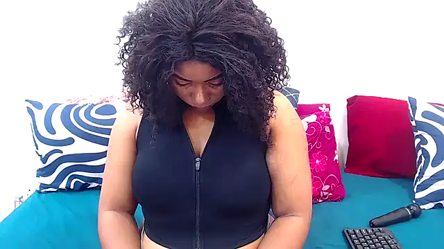 AfricanQueenxx40 online show from 7, 11, 2025