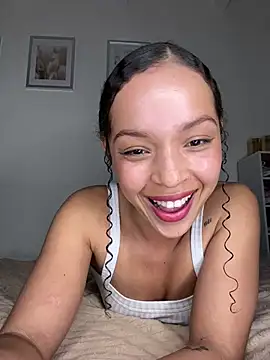 Yasmin777  online show from 7, 4, 2026