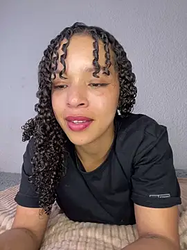 Yasmin777  online show from 2, 2, 2026