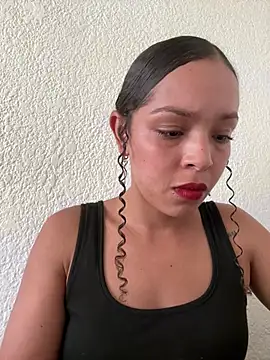 Yasmin777  online show from 8, 4, 2026