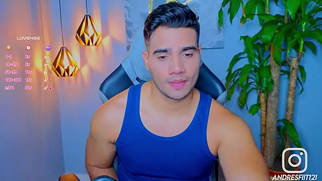 Snapshot of AndresR3 chatting on 1, 10, 2025 AndresR3 online show from 1, 10, 2025
