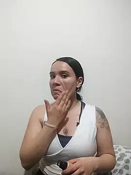 Snapshot of Taliana_hot chatting on 4, 10, 2025 Taliana hot online show from 4, 10, 2025