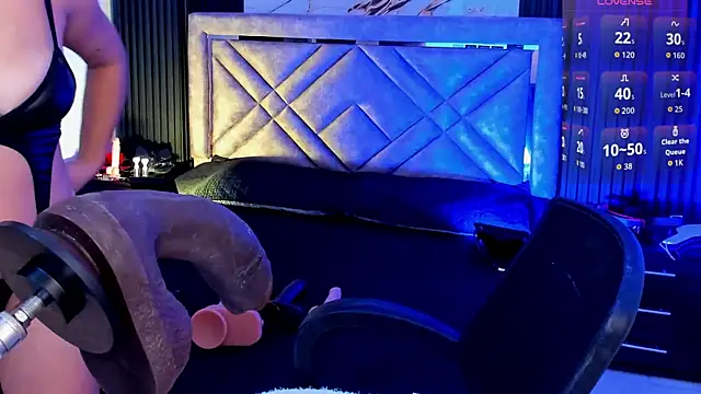 Issafoxx online show from 27, 10, 2025