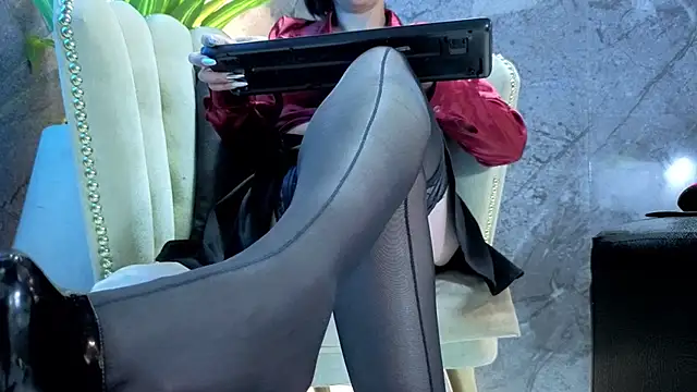 Anxelica Macondo  online show from 9, 2, 2026