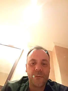 Snapshot of manchego85 chatting on 9, 5, 2026 manchego85 online show from 9, 5, 2026