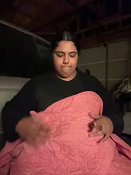 Snapshot of 1n0nlythroat chatting on 17, 12, 2025 1n0nlythroat online show from 17, 12, 2025