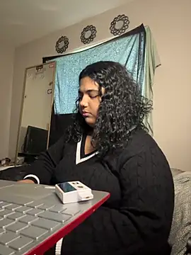 Snapshot of 1n0nlythroat chatting on 1, 12, 2025 1n0nlythroat online show from 1, 12, 2025