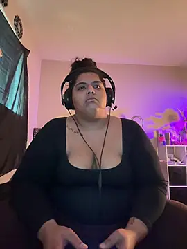 Snapshot of 1n0nlythroat chatting on 18, 1, 2026 1n0nlythroat online show from 18, 1, 2026