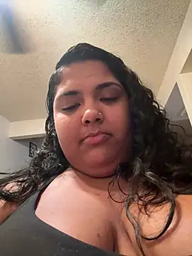 Snapshot of 1n0nlythroat chatting on 5, 6, 2026 1n0nlythroat online show from 5, 6, 2026