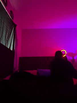 Snapshot of 1n0nlythroat chatting on 10, 1, 2026 1n0nlythroat online show from 10, 1, 2026