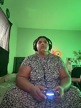 Snapshot of 1n0nlythroat chatting on 17, 2, 2026 1n0nlythroat online show from 17, 2, 2026