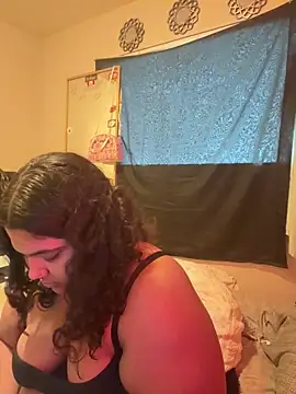 Snapshot of 1n0nlythroat chatting on 19, 12, 2025 1n0nlythroat online show from 19, 12, 2025