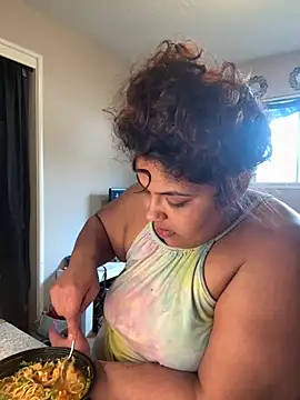 Snapshot of 1n0nlythroat chatting on 18, 2, 2026 1n0nlythroat online show from 18, 2, 2026