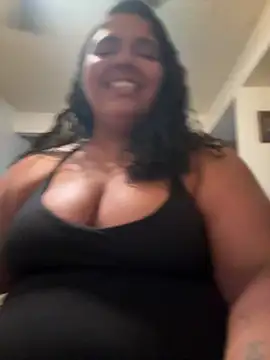 Snapshot of 1n0nlythroat chatting on 5, 6, 2026 1n0nlythroat online show from 5, 6, 2026