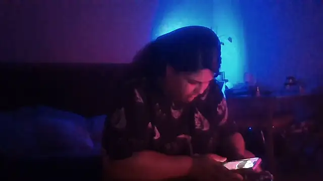 Snapshot of 1n0nlythroat chatting on 11, 6, 2026 1n0nlythroat online show from 11, 6, 2026