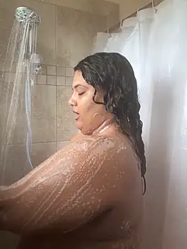 Snapshot of 1n0nlythroat chatting on 7, 2, 2026 1n0nlythroat online show from 7, 2, 2026