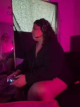 Snapshot of 1n0nlythroat chatting on 11, 1, 2026 1n0nlythroat online show from 11, 1, 2026