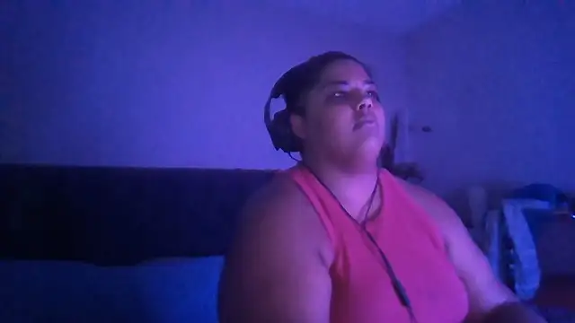 Snapshot of 1n0nlythroat chatting on 22, 5, 2026 1n0nlythroat online show from 22, 5, 2026