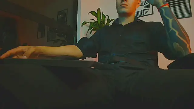 ALPHA DOMINUS  online show from 10, 6, 2026