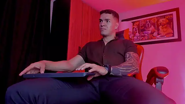 ALPHA DOMINUS  online show from 8, 2, 2026