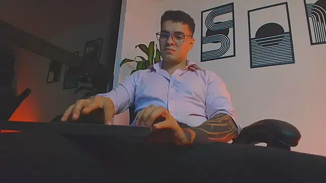 ALPHA DOMINUS  online show from 17, 6, 2026
