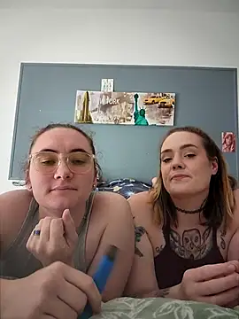 Snapshot of AndHerXO chatting on 15, 5, 2026 AndHerXO online show from 15, 5, 2026
