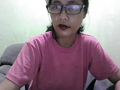 HotLadyPinay32 online show from 3, 3, 2026