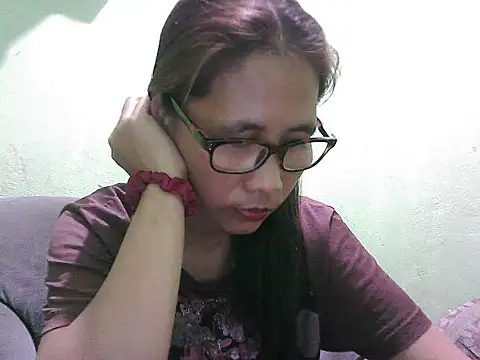 Snapshot of HotLadyPinay32 chatting on 28, 6, 2026 HotLadyPinay32 online show from 28, 6, 2026