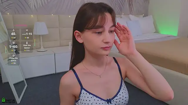 LolaPrise online show from 4, 3, 2026