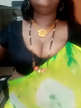 Snapshot of Chadni_kannada chatting on 8, 10, 2025 Chadni kannada online show from 8, 10, 2025