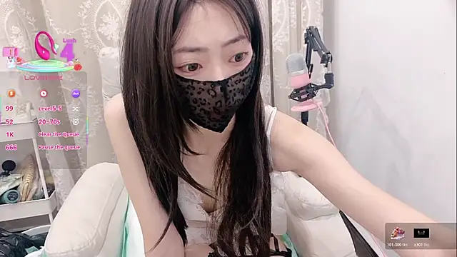 tuantuanle online show from 2, 12, 2025