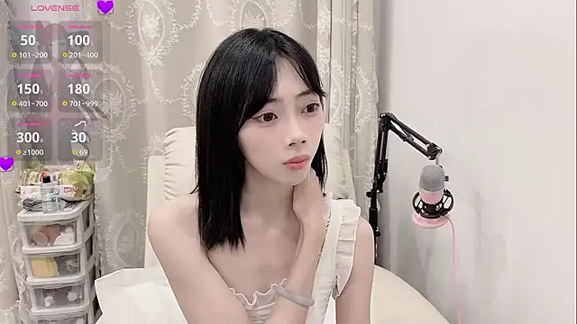 tuantuanle online show from 15, 4, 2026